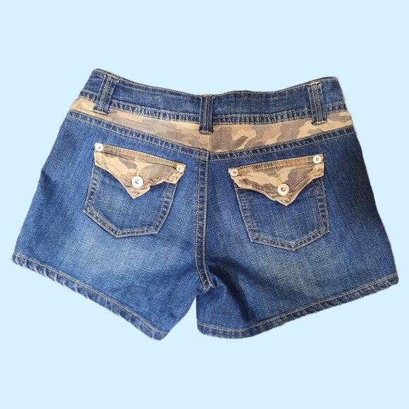 Y2K Mid Rise Denim Shorts M Blue Green Camouflage Flap Pockets Jean Shorts 2000s - Picture 1 of 8